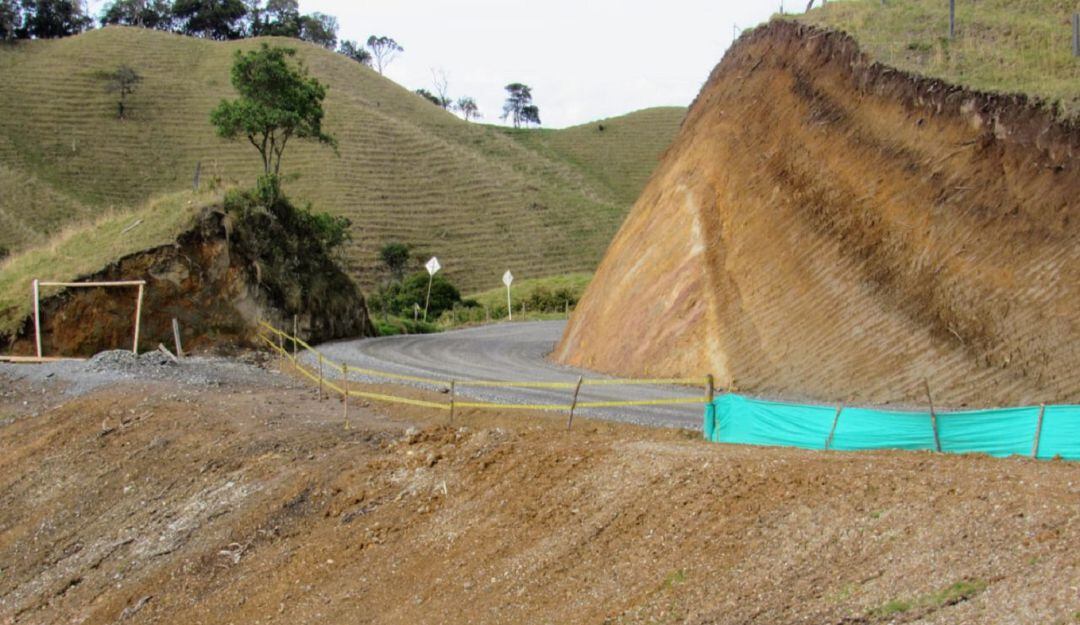 Construcción de vías en Caldas