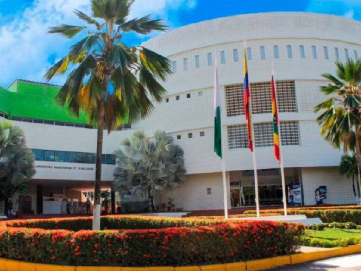 Universidades se unen para impartir conocimientos comunes en negocios