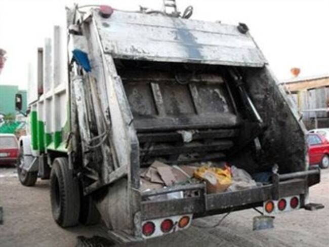 Volquetas del Distrito salen a recoger basuras desde hoy en puntos críticos