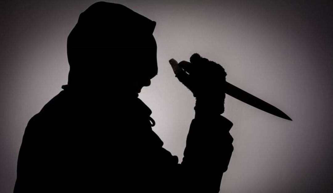 Hombre con cuchillo