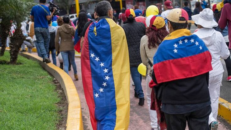 Alcaldes del área reaccionan a polémica por expulsión de migrantes