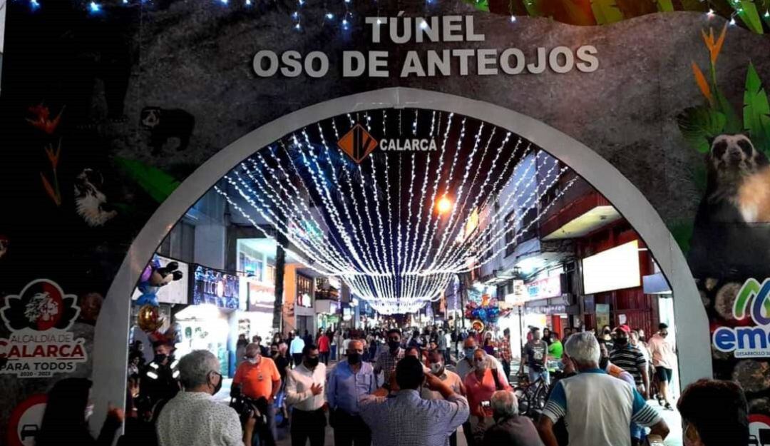 Alumbrado navideño en Calarcá y el túnel de la línea