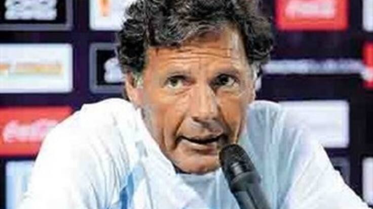 Miguel Ángel Russo sale de Racing de Argentina
