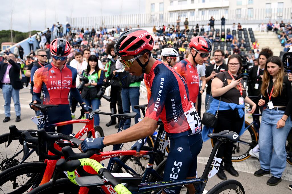 Egan Bernal previo a disputar la primera etapa de la Vuelta a Cataluña 2023 (Photo by David Ramos/Getty Images)