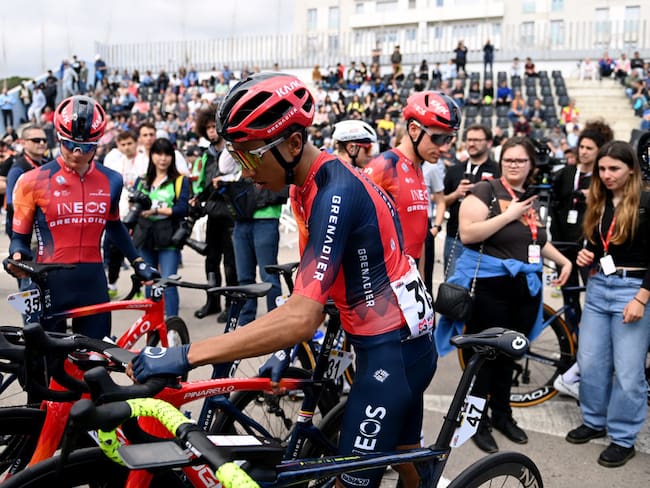 Egan Bernal previo a disputar la primera etapa de la Vuelta a Cataluña 2023 (Photo by David Ramos/Getty Images)