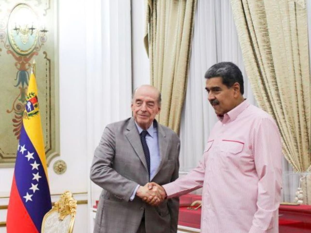 Visita de Álvaro Leyva a Venezuela fue a título personal: Gobierno Colombiano