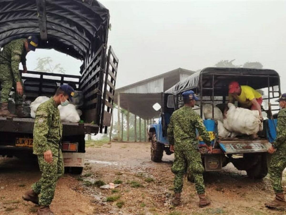 Armada transportó cinco toneladas de productos agrícolas de Bolívar