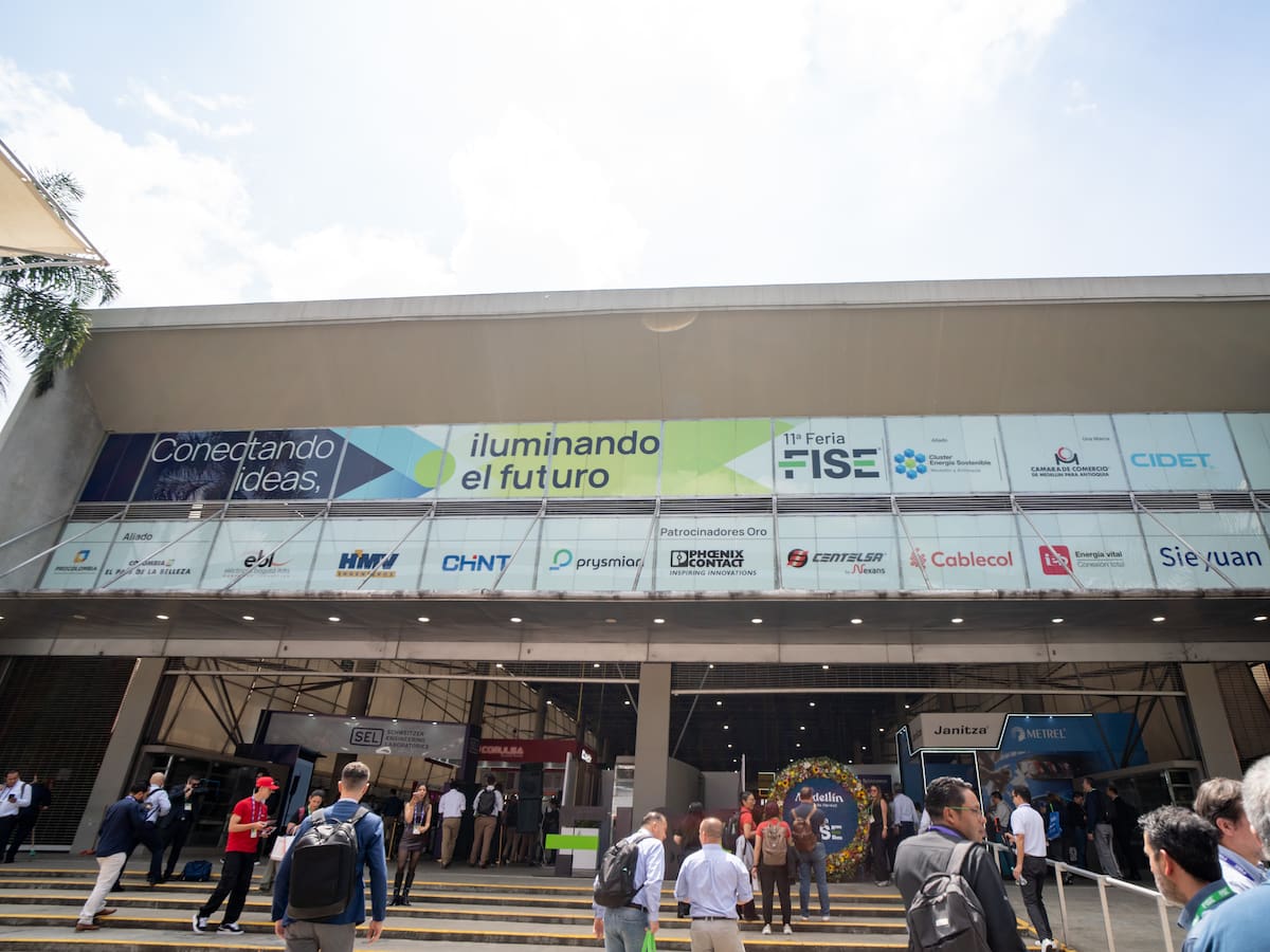 FISE 2025 llega a su jornada final con 13.000 visitantes y discusiones sobre el futuro energético