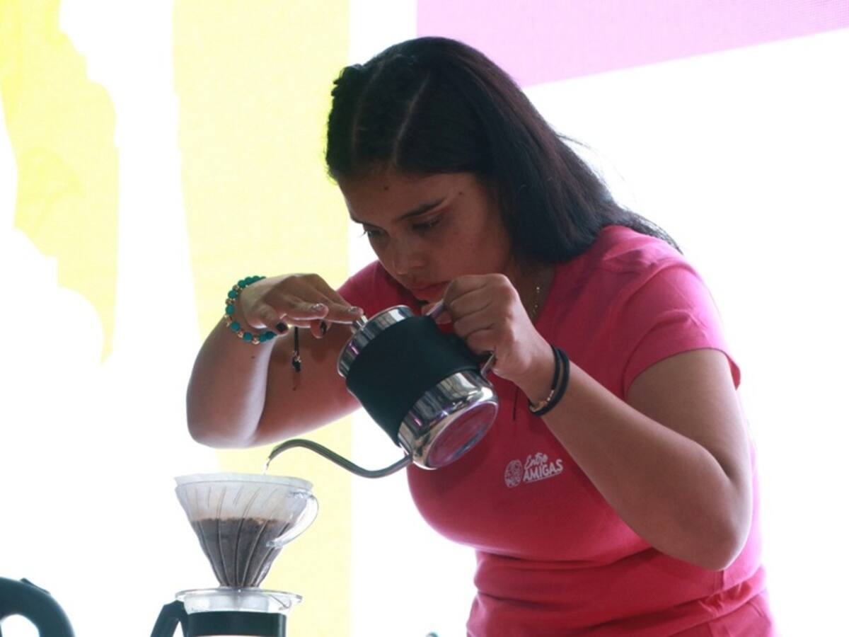 Joven caucana ganó concurso con el gremio caficultor