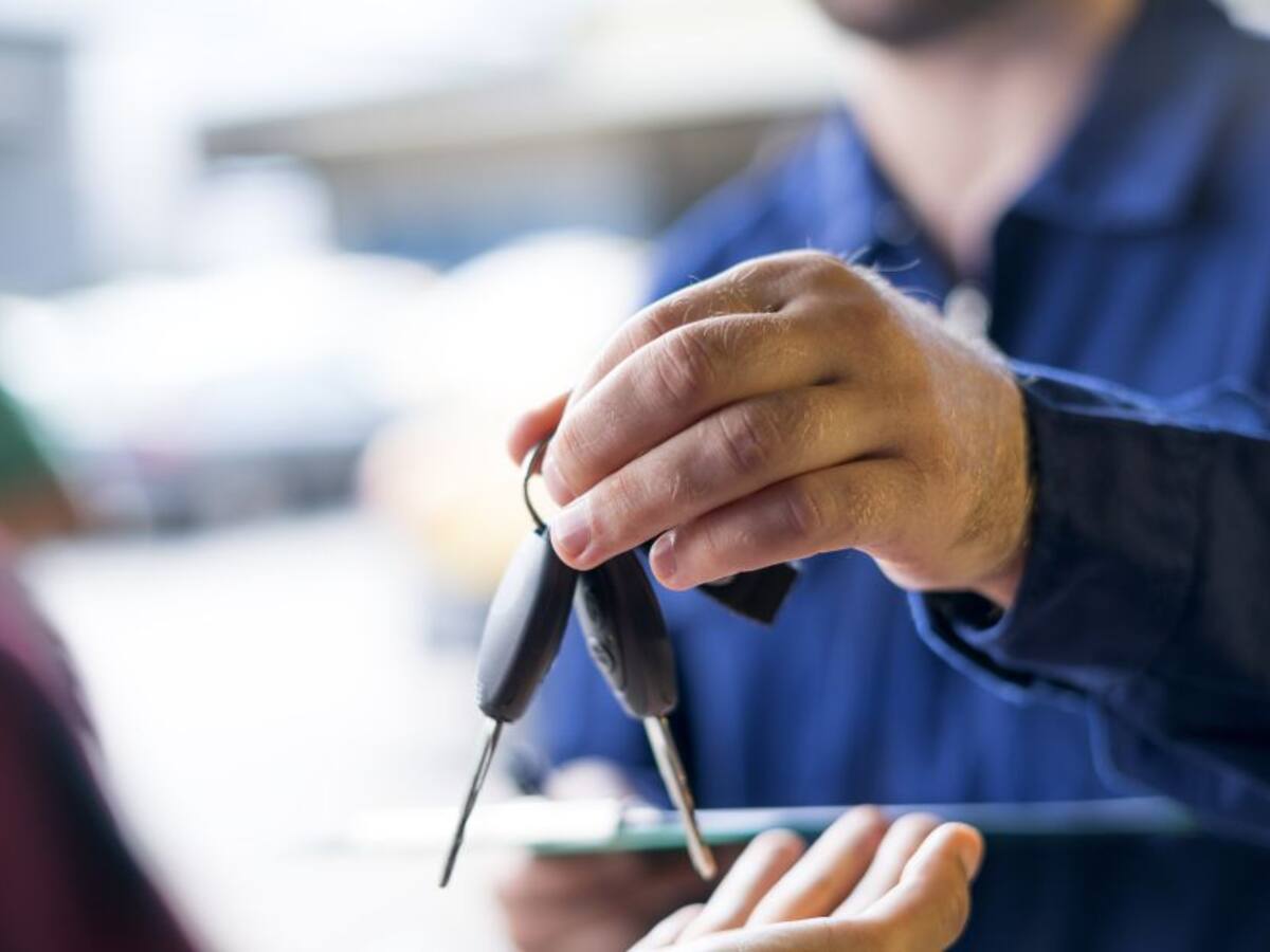 Concesionario en Bogotá busca asesor de servicio con experiencia