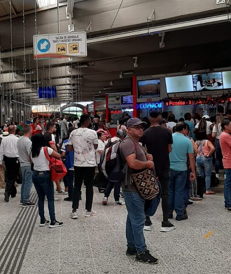 Caracol Radio Pereira.