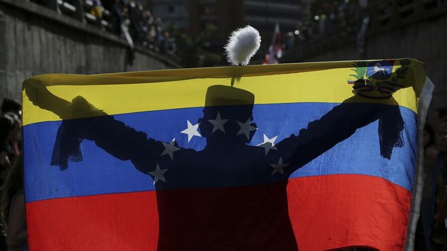 Militares que desertaron del ejército venezolano buscan asilo en Colombia. Foto: AP.