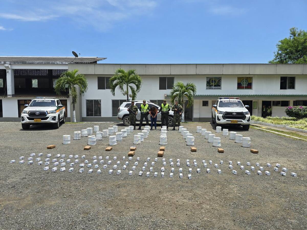 En Risaralda sorprendieron a mujer transportando explosivos, marihuana y ketamina