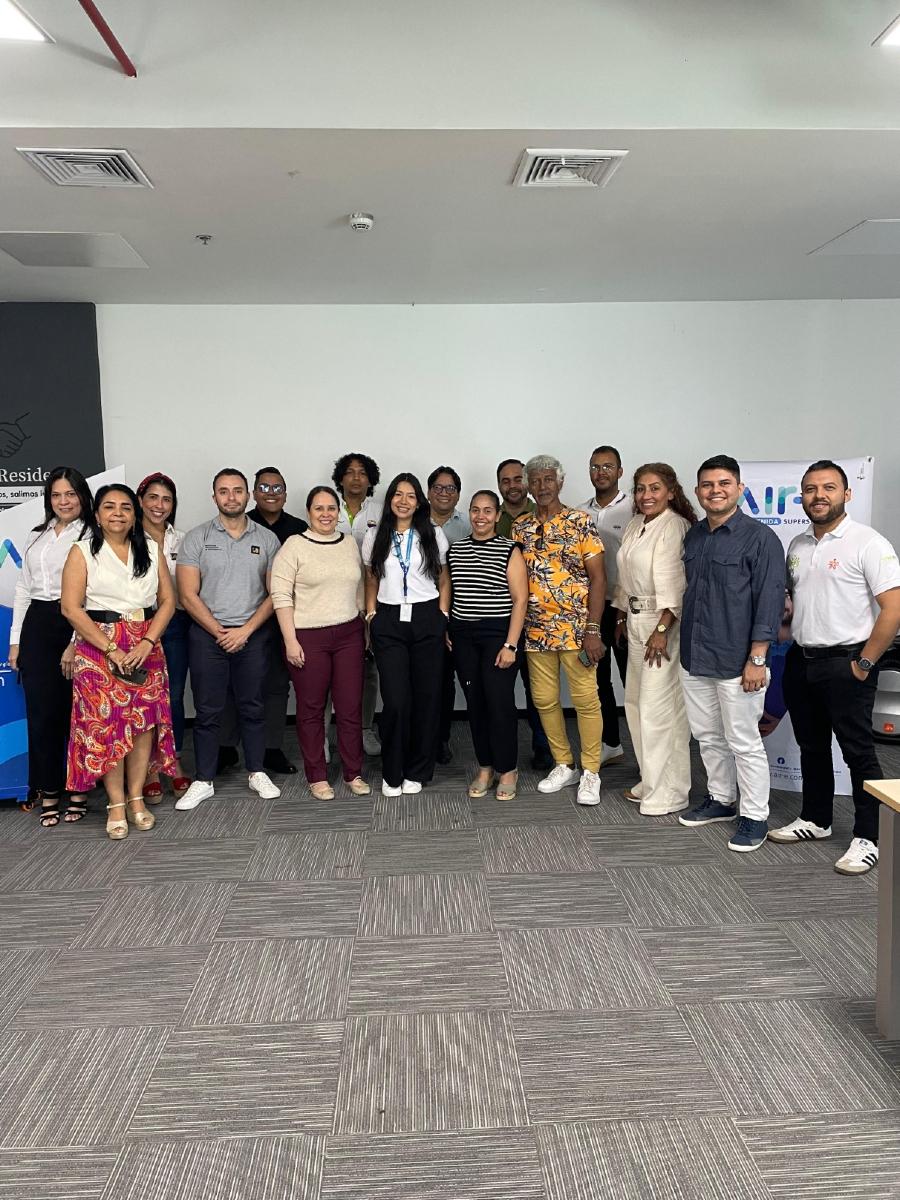 Reunión de Air-e con universidades