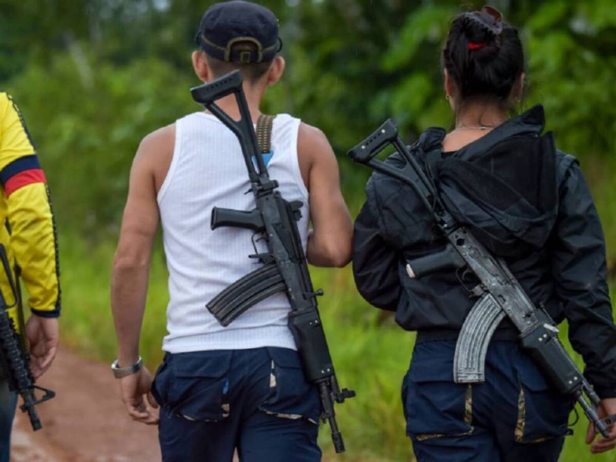 Antioquia y Caldas analizarán presencia de grupos ilegales en sus límites