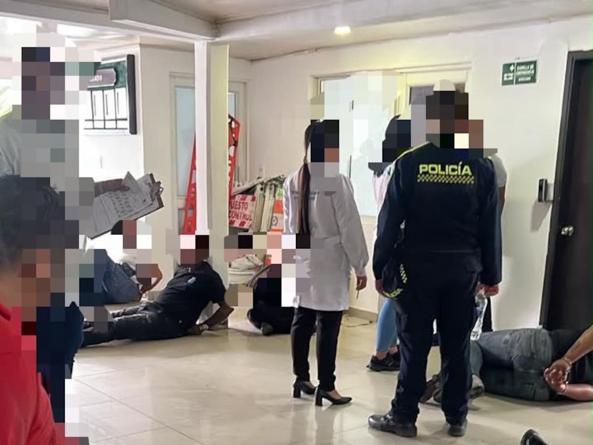 Capturan a tres hombres tras operativo por un grupo de personas armadas en una bodega en Cali