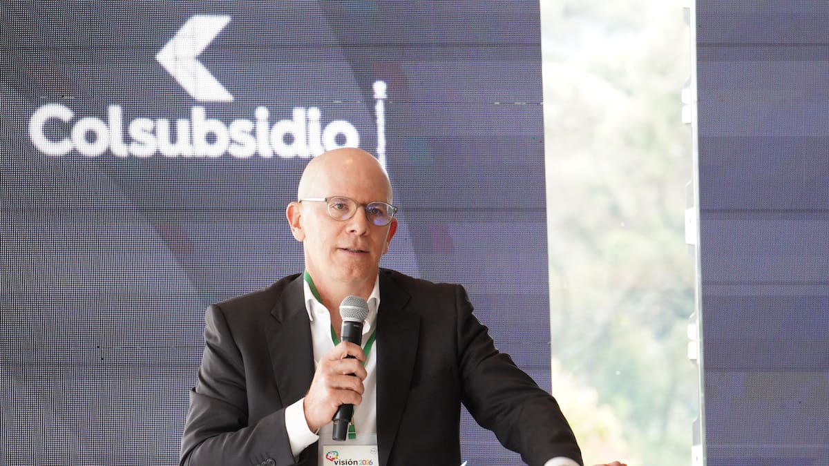 “Lo nuestro es informar y ayudar a pensar”: Alejandro Santos sobre los retos del 2026