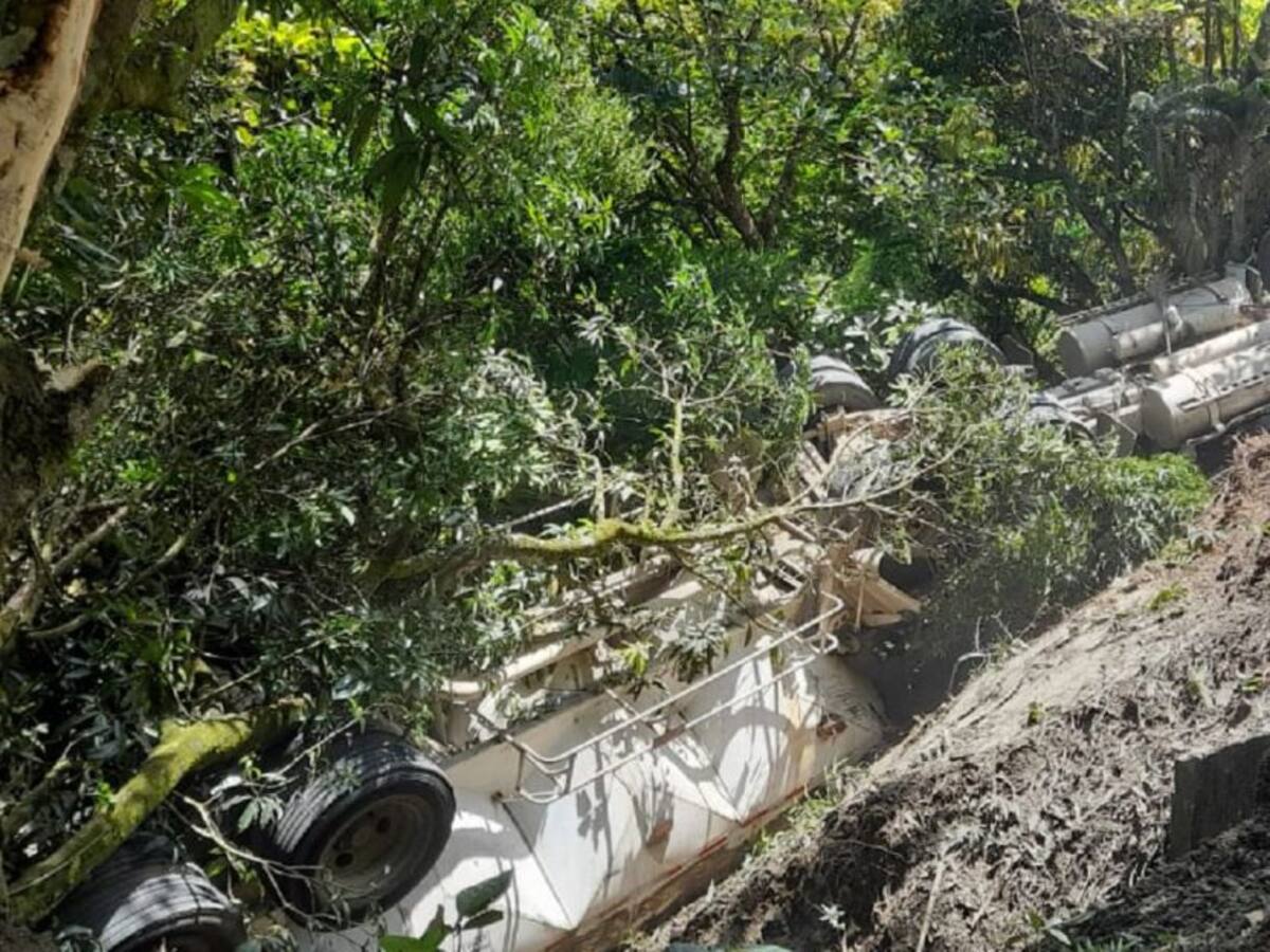 Conductor de tractomula murió en accidente de tránsito en Ciudad Bolívar