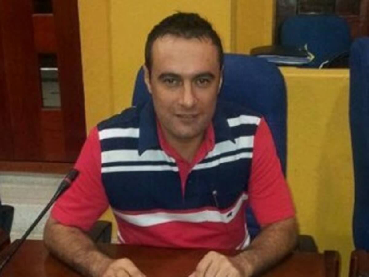 Concejal denunció que hackearon su Twitter e incitaron a votar por Zuluaga