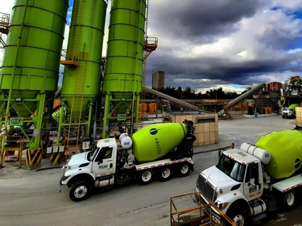 “Tras OPA de Gilinski por Argos, lo que debería seguir es ir directamente por Bancolombia”: analista económico