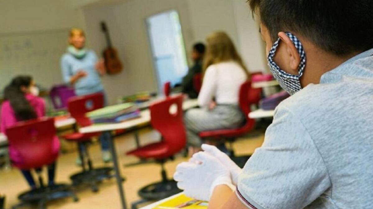 Se necesita retornar a presencialidad escolar: presidentes Colombia y Perú