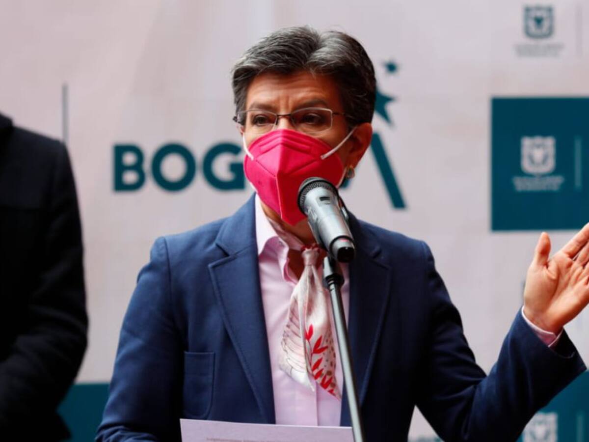 Claudia López: Padres son los que ponen a sus hijos en colegios a dos horas