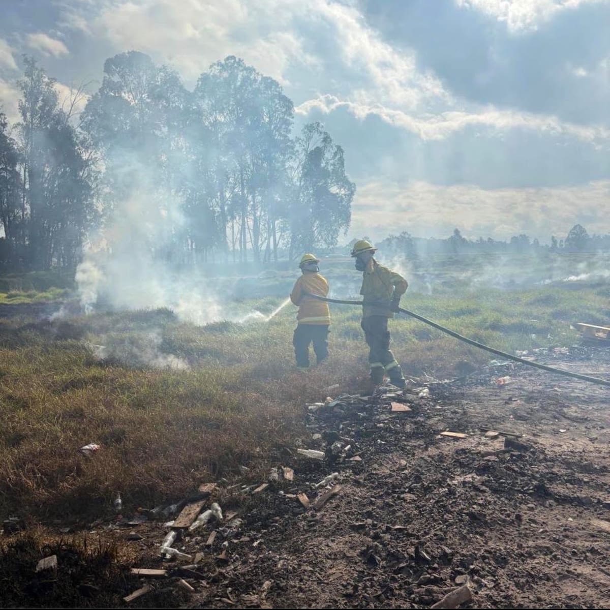 Incendio en el sector de El Charquito fue controlado en 90%: gobernador de Cundinamarca