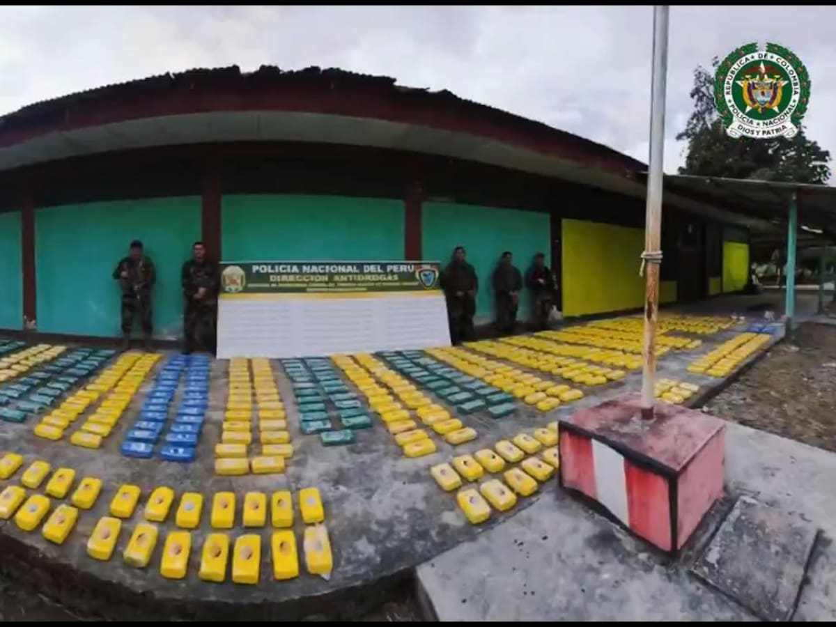 En coordinación con la Policía de Colombia, fueron incautadas 1,2 toneladas de Cocaína en Perú
