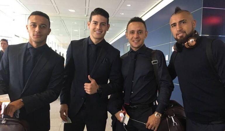 Thiago, James, Rafinha y Arfturo Vidal.