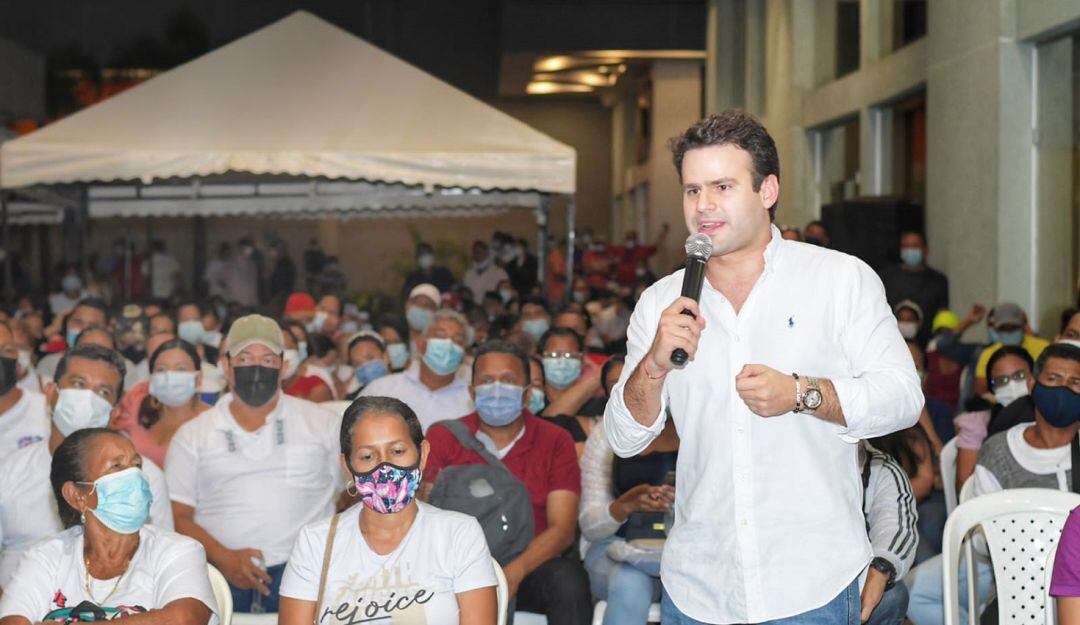 El actual representante ha venido trabajando en el fortalecimiento de su movimiento con visitas casa a casa y a organizaciones sociales en Bolívar