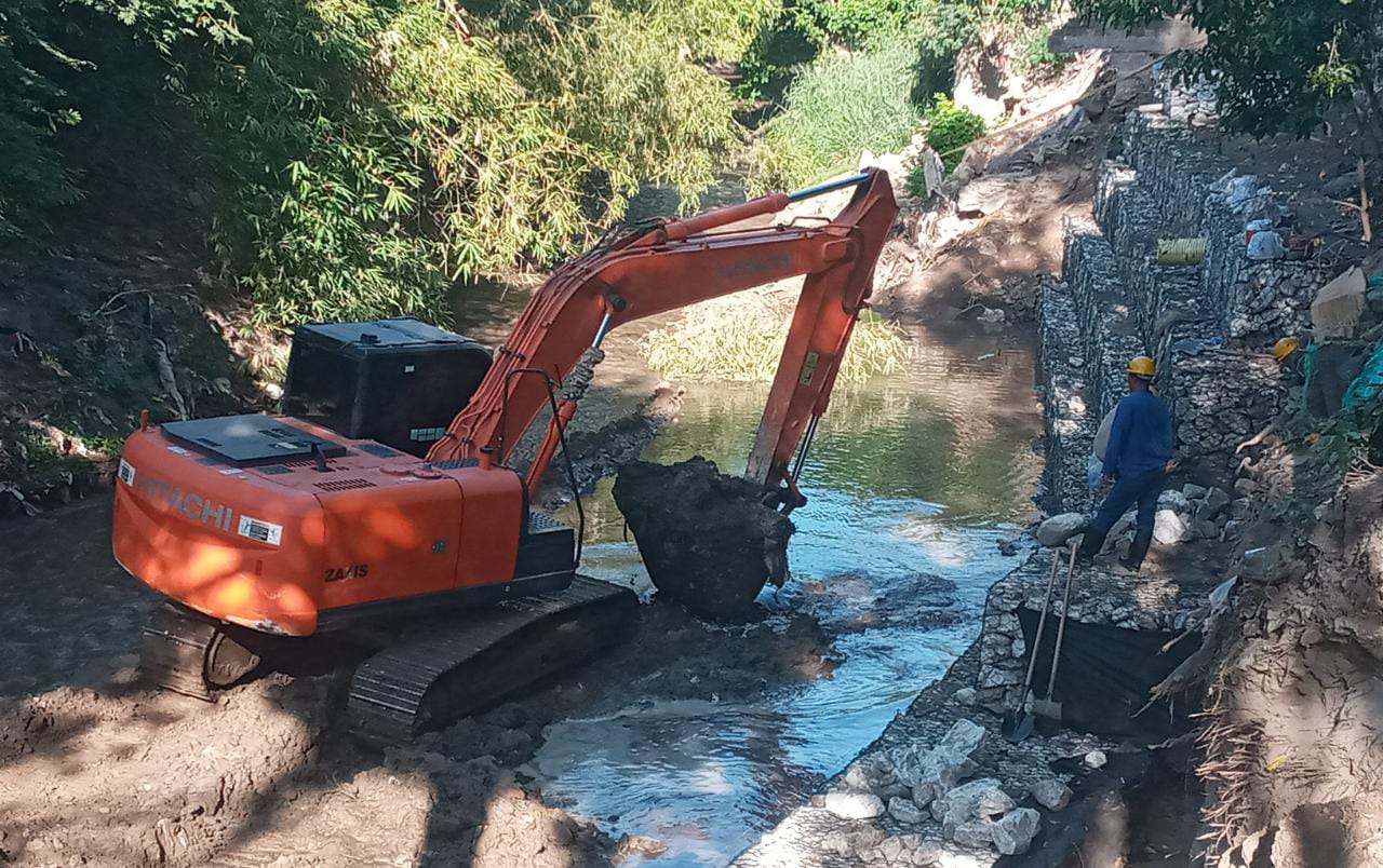 Obras de Corpamag en el Río Manzanares y en la Quebrada Japón