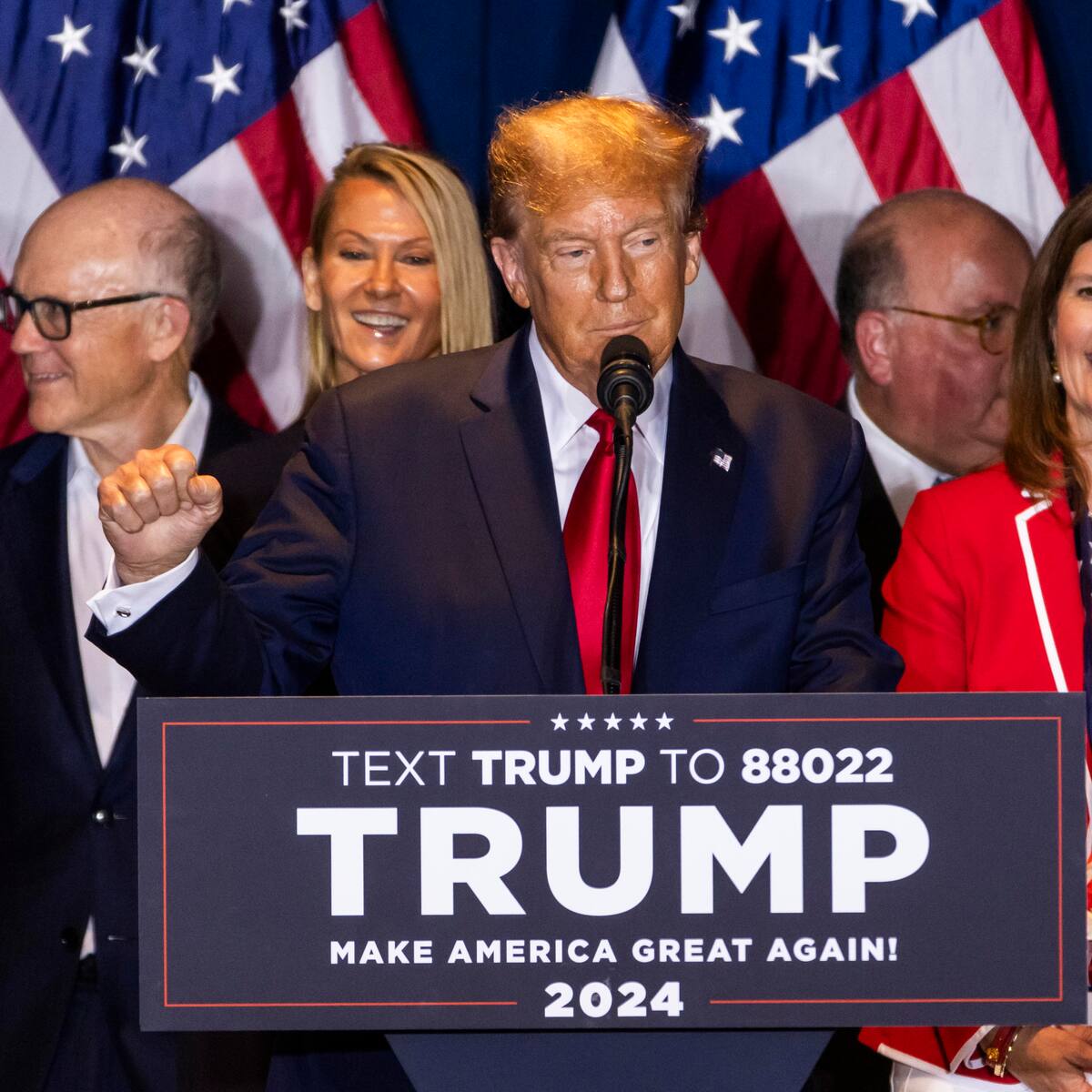 Trump es eliminado de las primarias en Illinois por insurreción