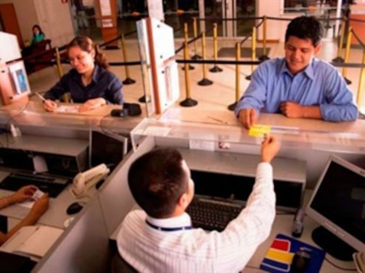 Ganancias del sistema financiero registraron caída del 72% en mayo