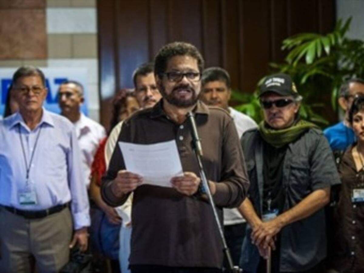 Resumen 9:00 am: Las Farc hablaron en Cuba sobre una eventual unión con el Eln
