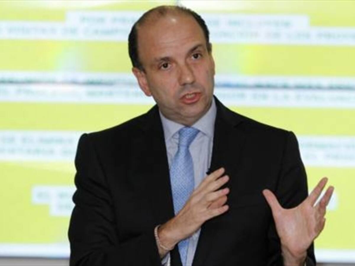 Gobierno rechaza ataque de las Farc que provoca emergencia ambiental