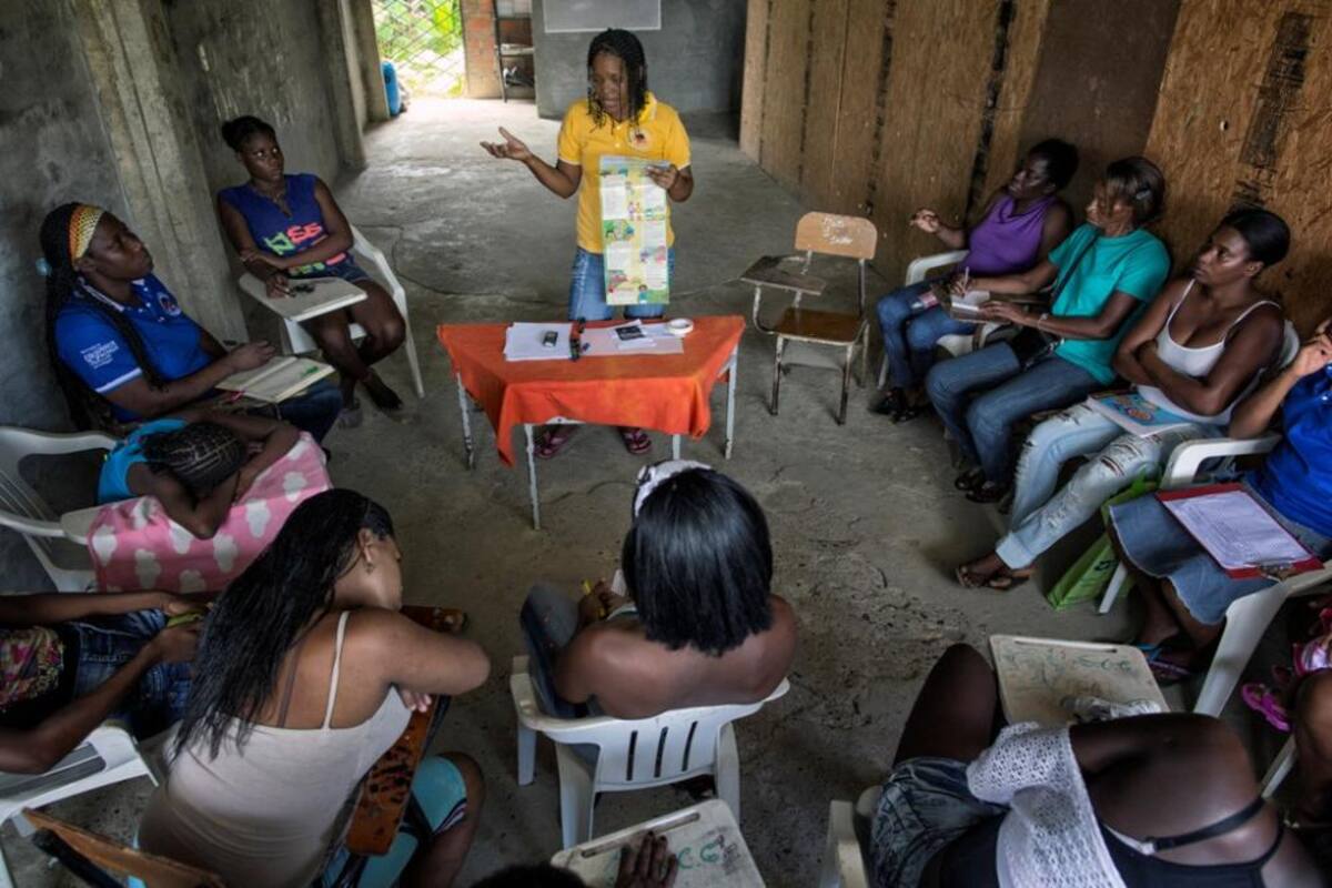 La red 'Mariposas de Alas Nuevas, Construyendo Futuro' es la primera organización colombiana en ganar el premio por atención a los desplazados de Buenaventura.
