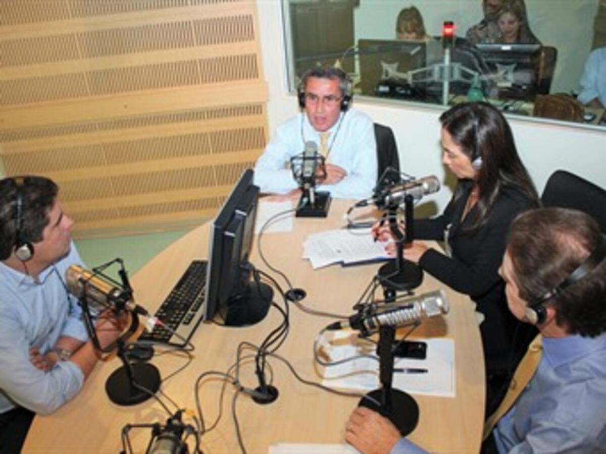 Panelistas en Hora 20 del 13 de marzo