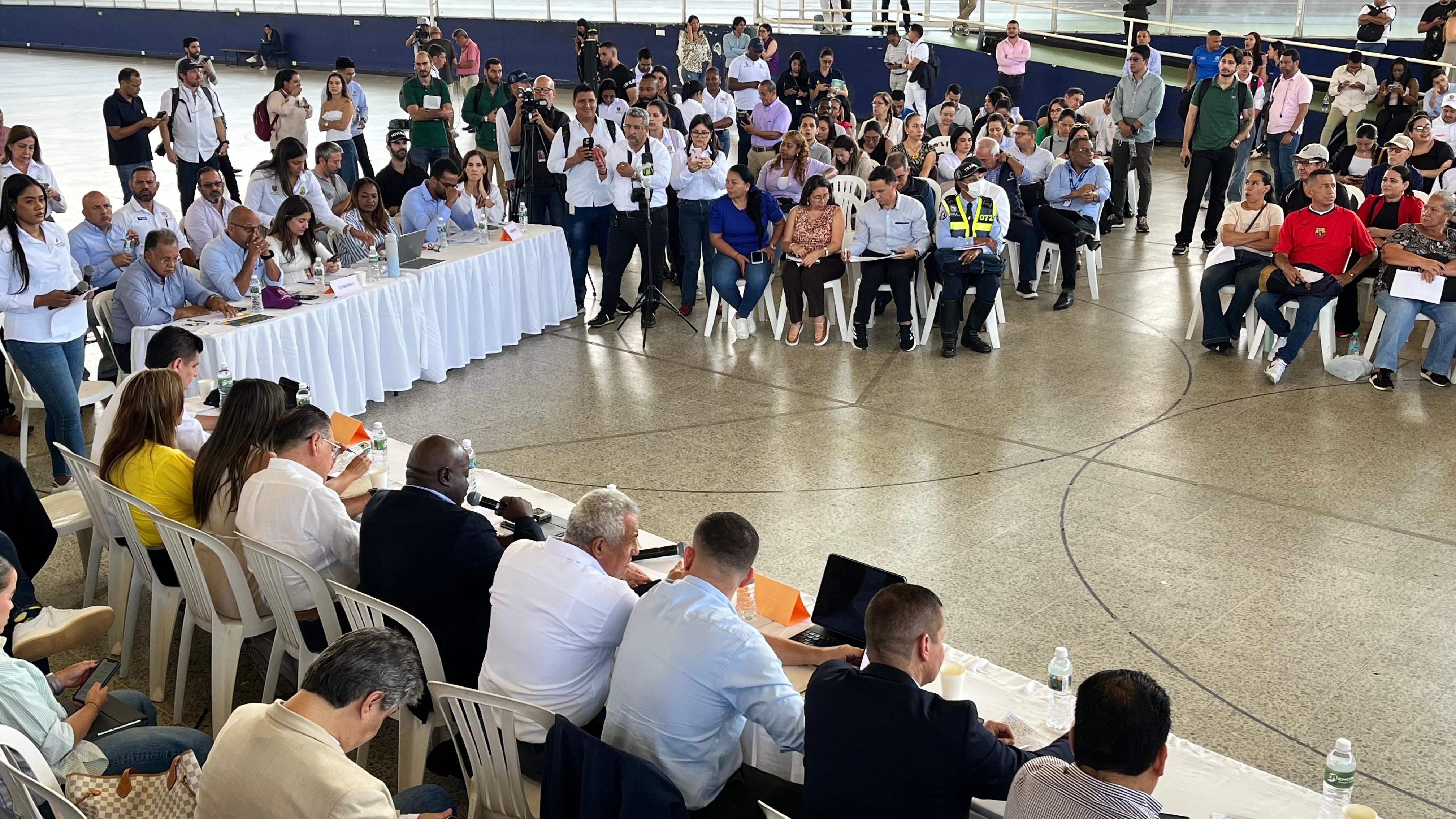 El altercado se registró este martes 29 de abril, en la sesión descentralizada del concejo de Cali, en el velódromo Alcides Nieto Patiño.