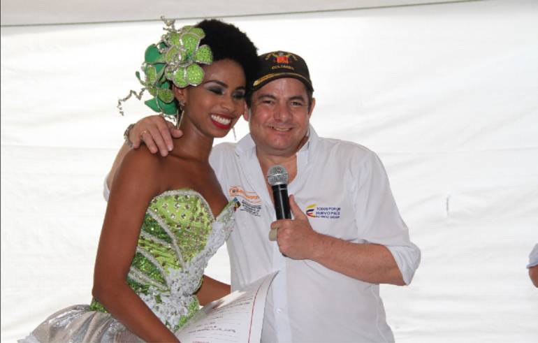 Germán Vargas Lleras durante la entrega de títulos de propiedad en Soledad.