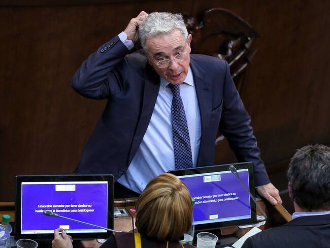 Las pruebas que tienen contra las cuerdas a Álvaro Uribe en la Corte