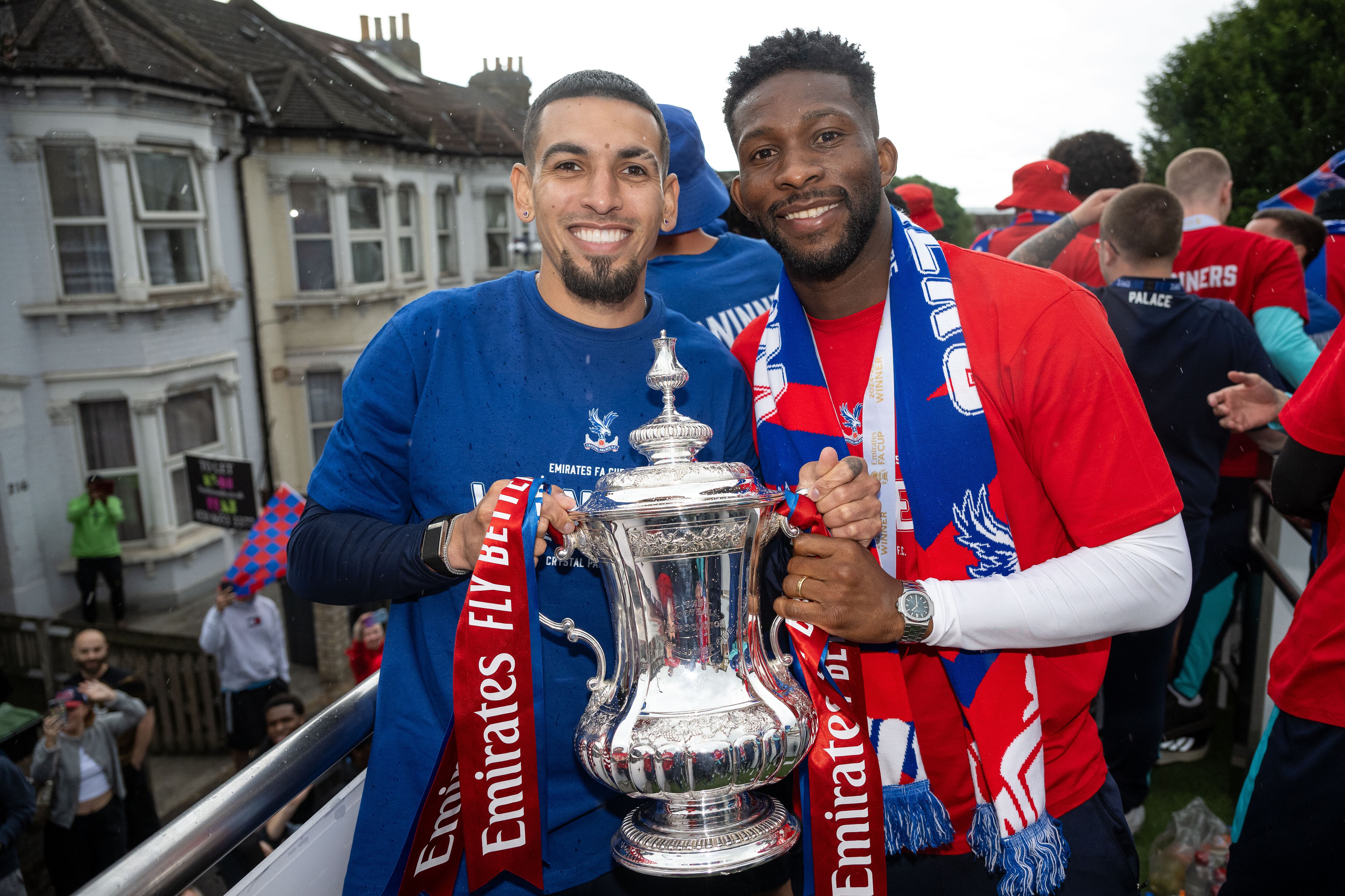 Daniel Muñoz y Jefferson Lerma/Getty Images.