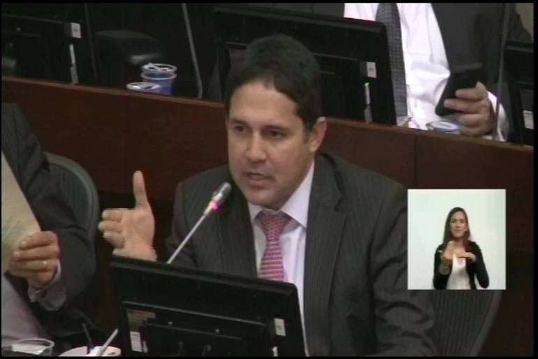 Honorio Henríquez, senador del Centro Democrático.