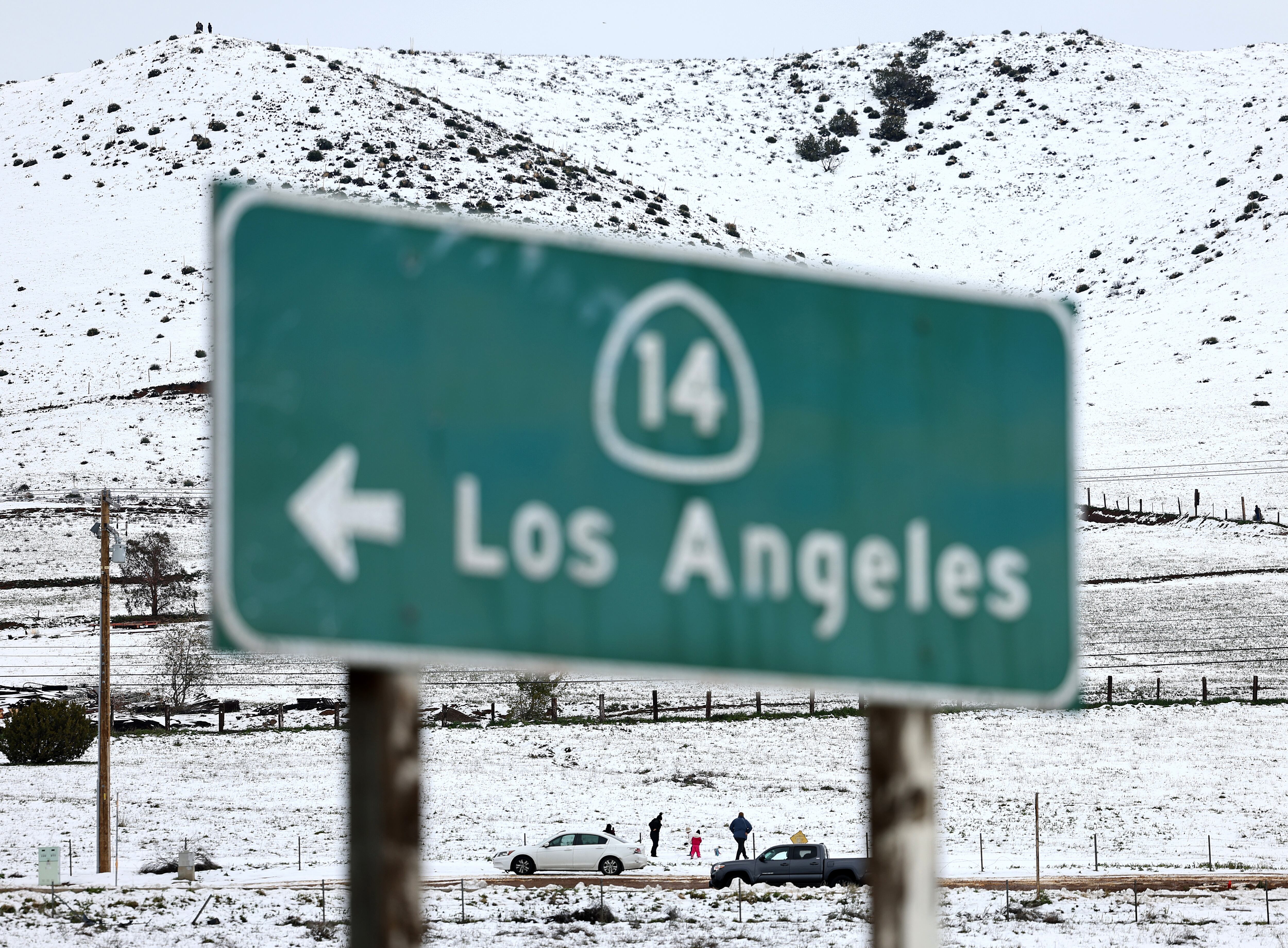 Nieve en California y Tornados en Texas, el clima invernal continúa afectando EE.UU.