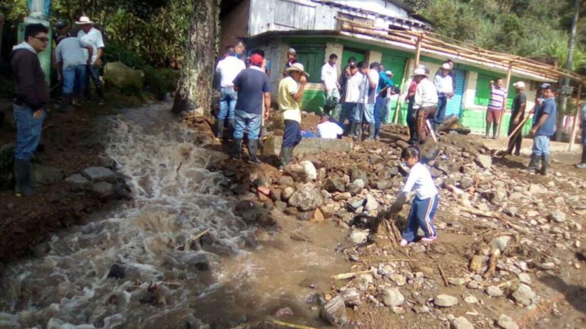 Más de 50 familias afectadas por las fuertes lluvias de la noche antrior