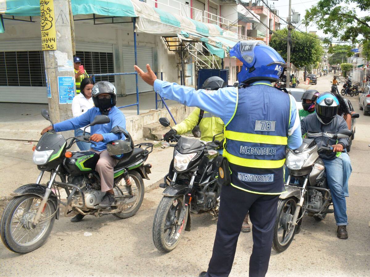 Jornada para evitar maniobras peligrosas de motociclistas en la entrada de La Carolina