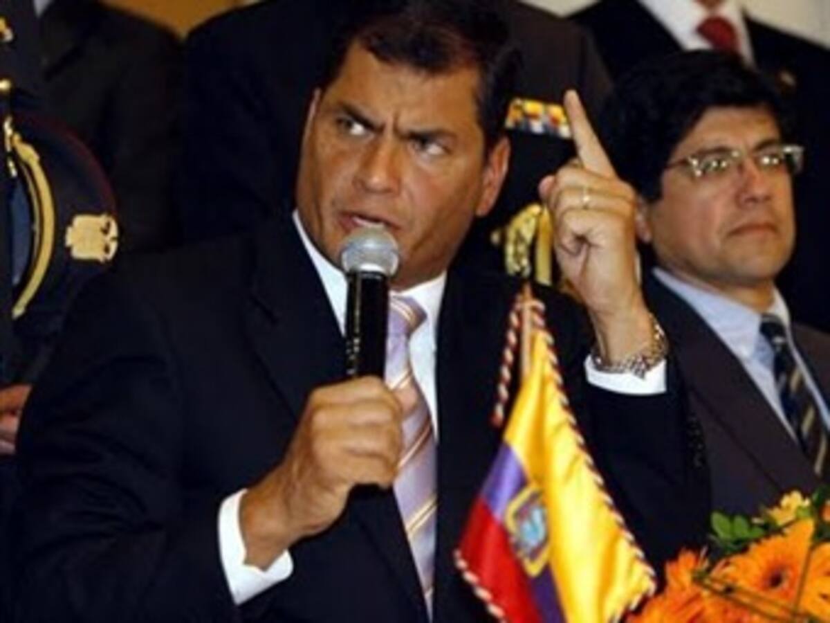 Correa: se han dado pasos para recuperar 'en algo' confianza perdida Colombia