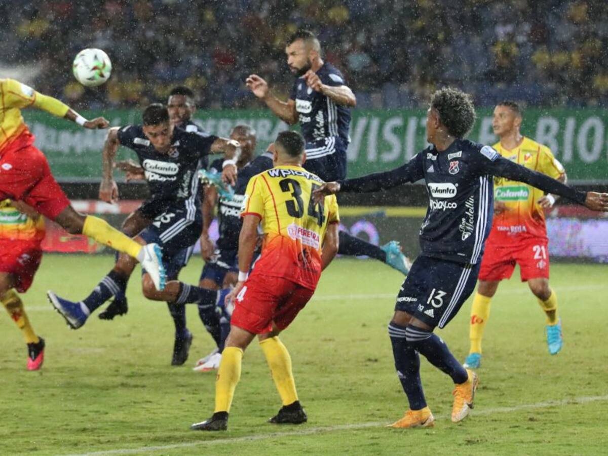 Pereira y Medellín repartieron puntos en el Hernán Ramírez Villegas