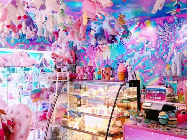 ¿Le gusta el brillo, el color, el arcoíris y las criaturas fantásticas?