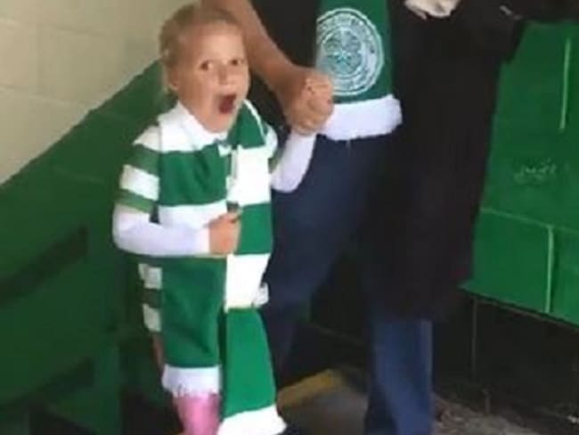 La emoción de una niña que fue por primera vez a la cancha del Celtic