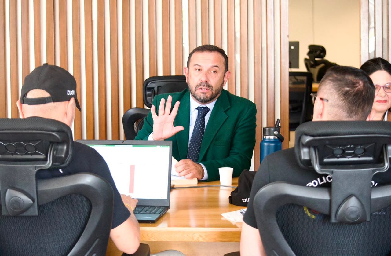 Contraloría hizo inspección en Ministerio de Hacienda por alta contratación tras ley de garantías | Contraloría